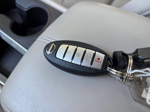 Used 2025 Nissan Altima 2.5 SV FWD image 21