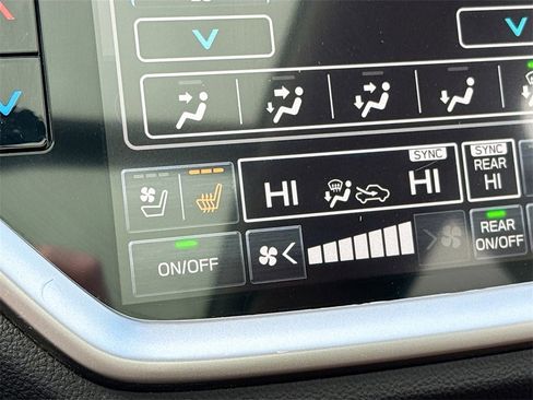 Used 2024 Subaru Ascent Touring w/ Popular Package #2 image 21