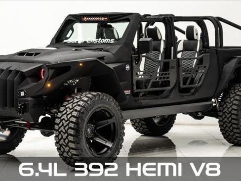 Used 2025 Jeep Gladiator Sport AWD/4WD image 1