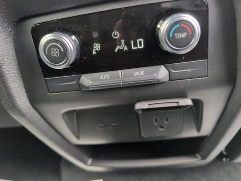 Used 2025 GMC Acadia Elevation FWD image 13
