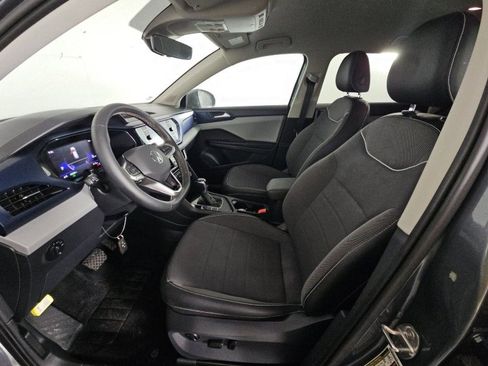 Used 2023 Volkswagen Taos SE image 15