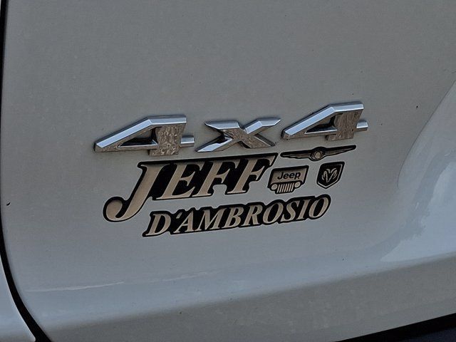 Certified 2019 Jeep Cherokee Limited AWD/4WD image 35