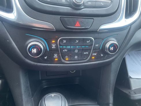 Used 2019 Chevrolet Equinox LT image 37