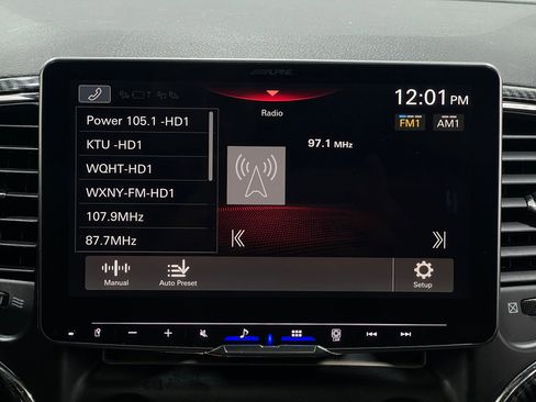 Used 2017 Jeep Grand Cherokee Limited image 24