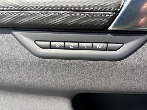 Used 2025 Land Rover Discovery Sport Dynamic SE image 29