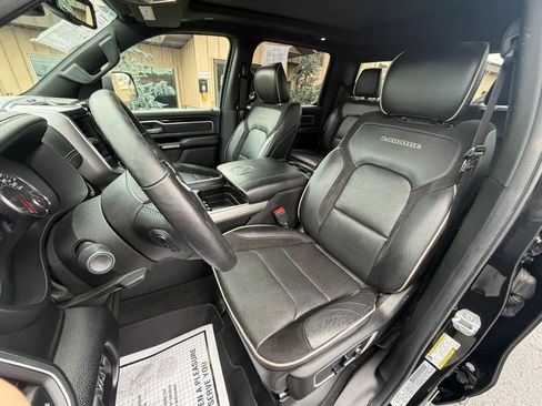 Used 2020 RAM 1500 Laramie AWD/4WD image 17