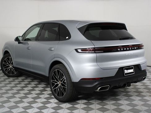 New 2026 Porsche Cayenne image 3