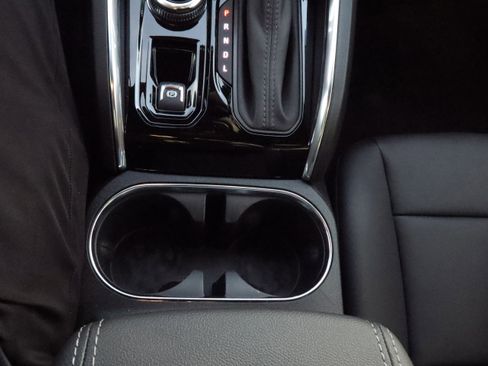 New 2026 GMC Canyon Elevation w/ Convenience Package image 15