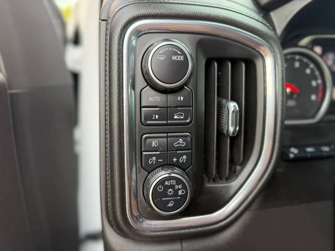 Used 2020 Chevrolet Silverado 1500 LTZ w/ LTZ Plus Package AWD/4WD image 15