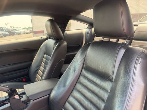 Used 2009 Ford Mustang GT RWD image 30