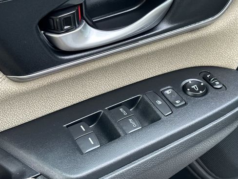 Used 2019 Honda CR-V EX image 13