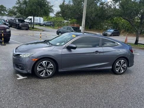 Used 2018 Honda Civic EX-T image 3