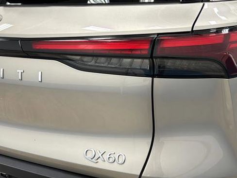 Used 2023 INFINITI QX60 Luxe image 37