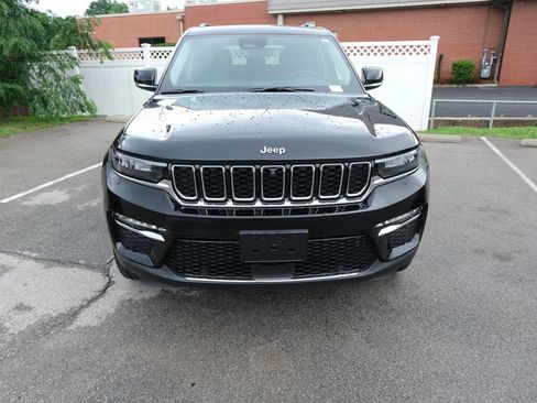 Used 2024 Jeep Grand Cherokee Limited 4xe w/ Luxury Tech Group II AWD/4WD image 12