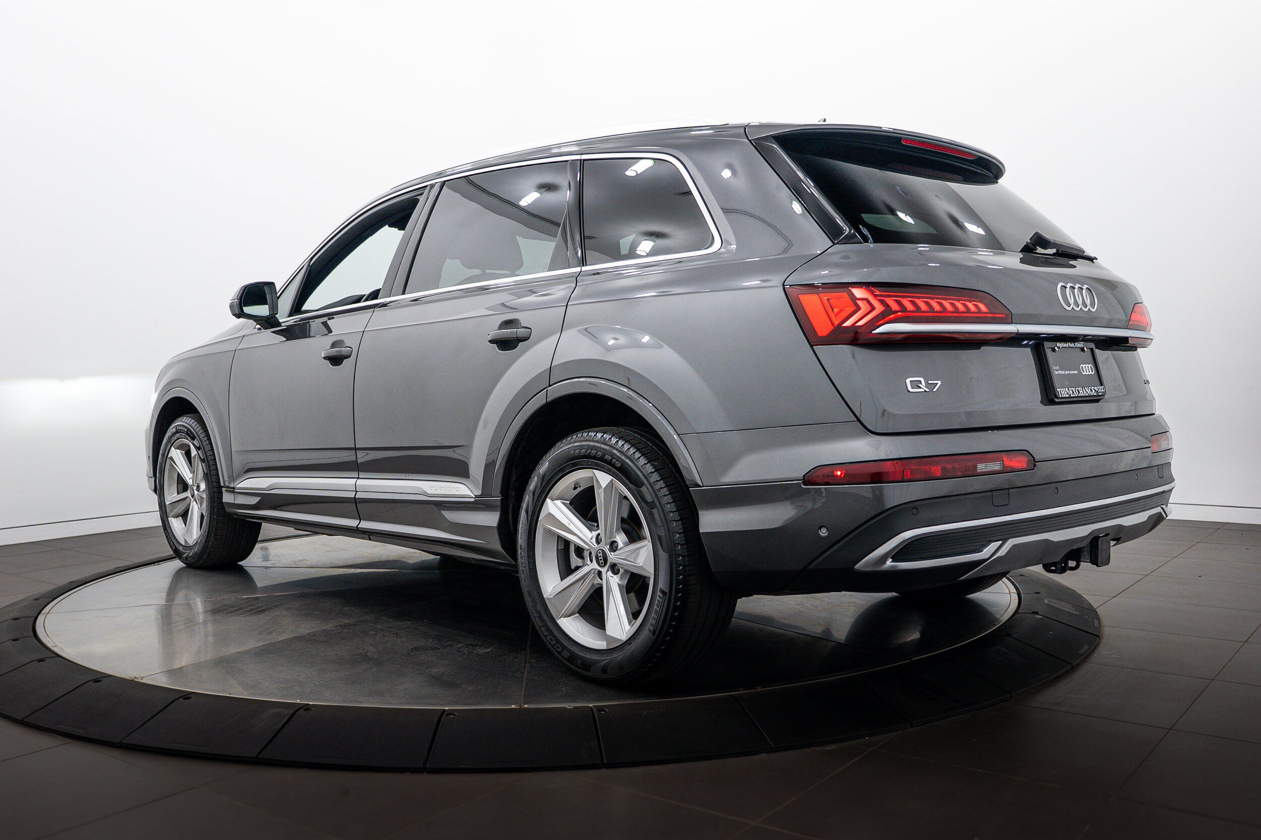 Certified 2023 Audi Q7 2.0T Premium Plus w/ Premium Plus Package AWD/4WD image 5