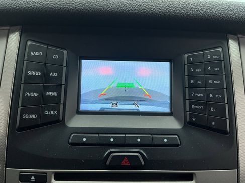 Used 2017 Ford Expedition XLT image 5