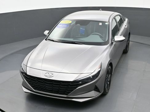 Certified 2023 Hyundai Elantra SEL image 36