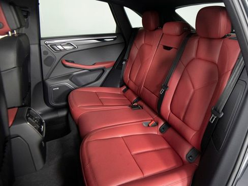 New 2026 Porsche Macan AWD/4WD image 35