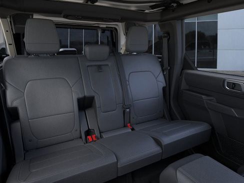 New 2026 Ford Bronco Badlands image 11