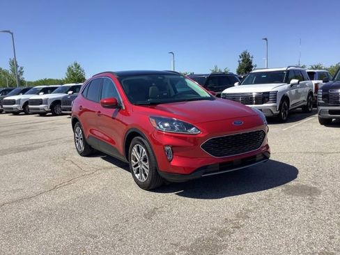 Used 2022 Ford Escape SEL FWD image 3