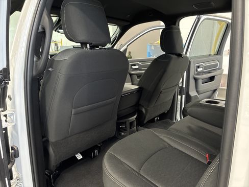 Used 2025 RAM 2500 Big Horn AWD/4WD image 14