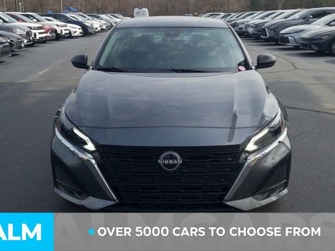 Used 2025 Nissan Altima 2.5 SV image 2