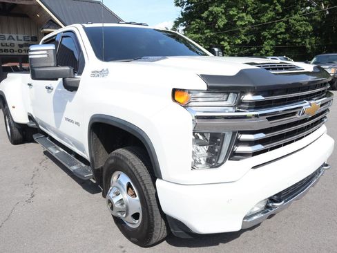 Used 2020 Chevrolet Silverado 3500 High Country w/ LPO, Hitch Package AWD/4WD image 3