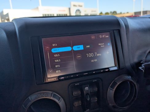 Used 2012 Jeep Wrangler Unlimited Sport AWD/4WD image 17