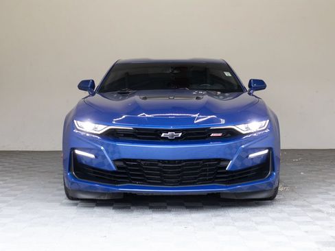 Used 2022 Chevrolet Camaro SS RWD image 4