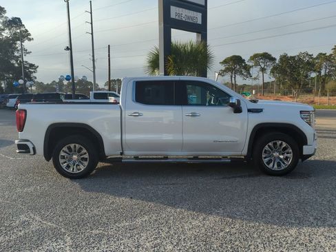 Used 2023 GMC Sierra 1500 Denali AWD/4WD image 8