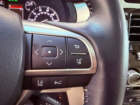 Certified 2023 Lexus GX 460 Luxury w/ Sport Design Package AWD/4WD image 23