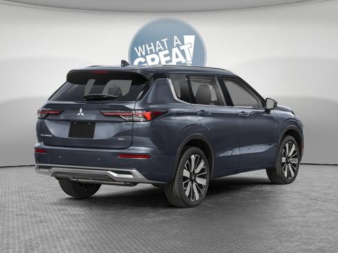 New 2026 Mitsubishi Outlander SEL FWD image 3
