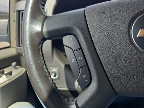 Used 2023 Chevrolet Express 3500 LS image 23