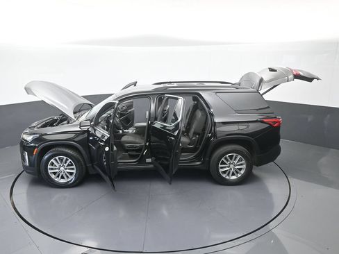 Used 2023 Chevrolet Traverse LT FWD image 69