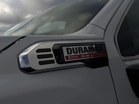 Used 2024 GMC Sierra 3500 SLT image 41