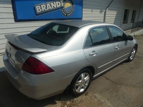 Used 2007 Honda Accord EX image 5