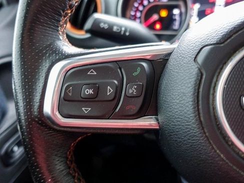 Used 2022 Jeep Gladiator Mojave w/ Cold Weather Group image 9