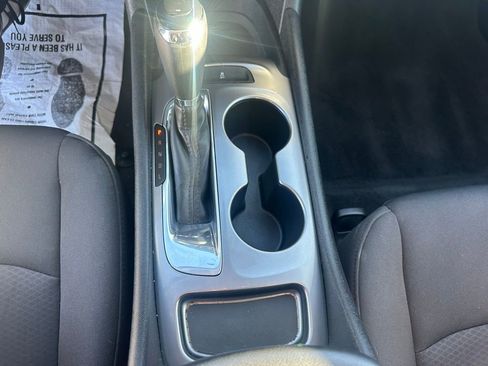 Used 2018 Chevrolet Malibu LS image 19