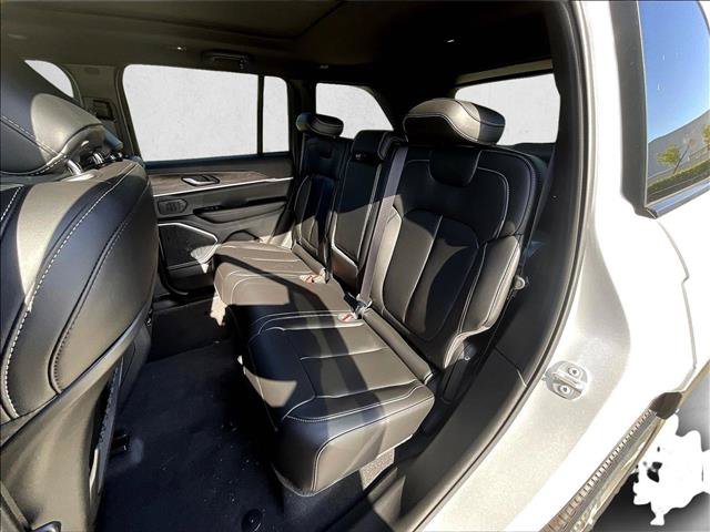 New 2026 Jeep Grand Cherokee L Limited w/ Limited Altitude Package RWD image 11