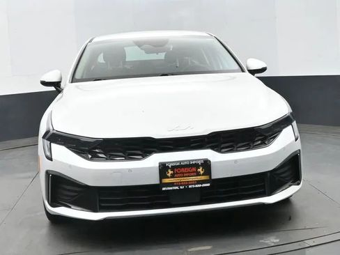 Used 2025 Kia K5 LXS FWD image 3