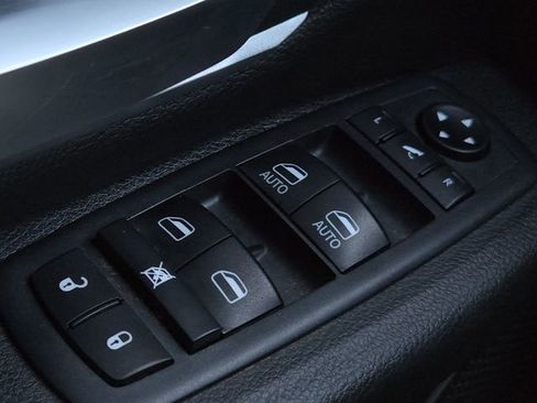 Used 2021 RAM 1500 Big Horn image 27