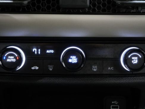 Used 2024 Honda HR-V LX image 16