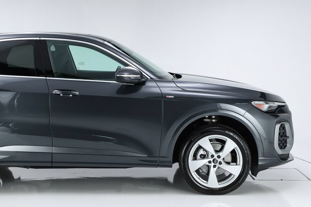 Used 2025 Audi Q5 Premium Plus AWD/4WD image 58