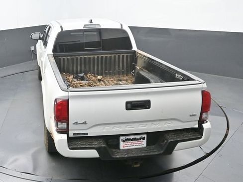 Used 2023 Toyota Tacoma SR5 w/ Technology Package AWD/4WD image 15