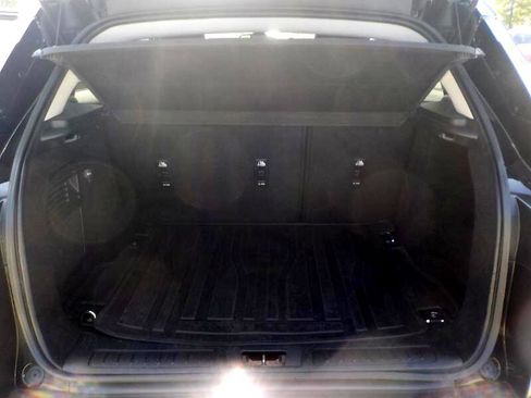 Used 2017 Land Rover Range Rover Evoque SE image 21