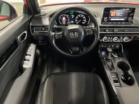 Used 2025 Honda Civic Sport image 18