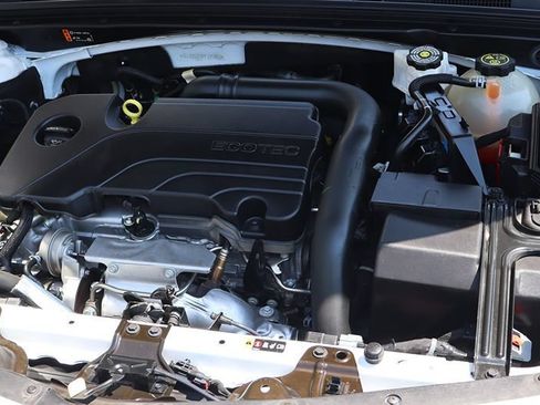 Used 2023 Chevrolet Malibu LT FWD image 57