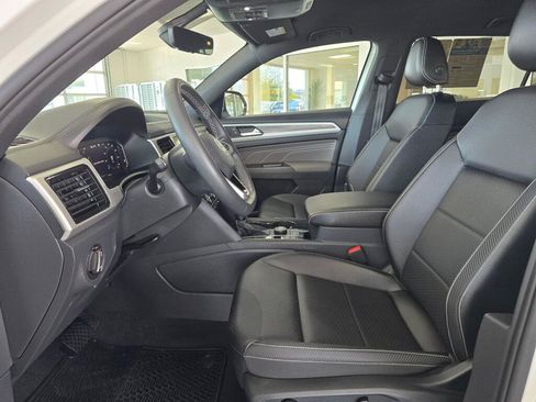 Used 2023 Volkswagen Atlas Cross Sport SE AWD/4WD image 18