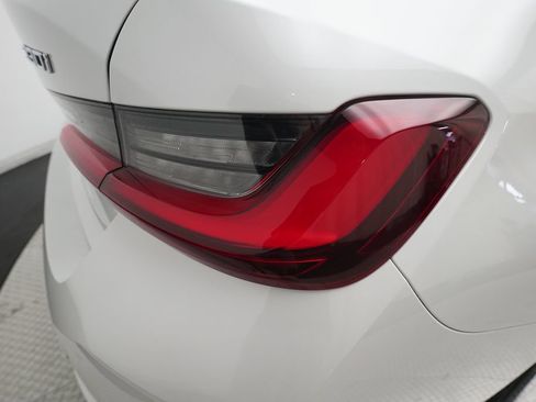 Used 2025 BMW 330i xDrive Sedan AWD/4WD image 32