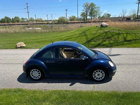 Used 2004 Volkswagen Beetle GLS FWD image 4